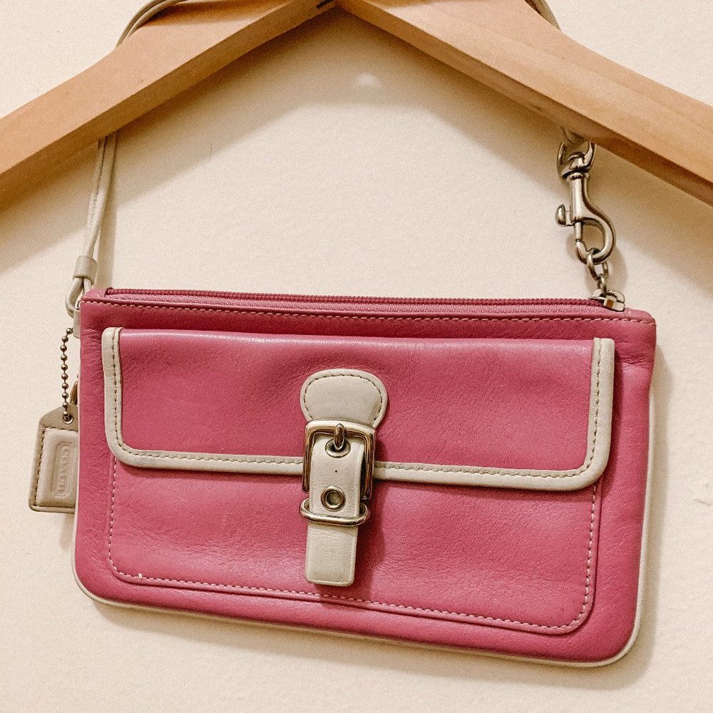 90's Vintage Coach Pink Wristlet